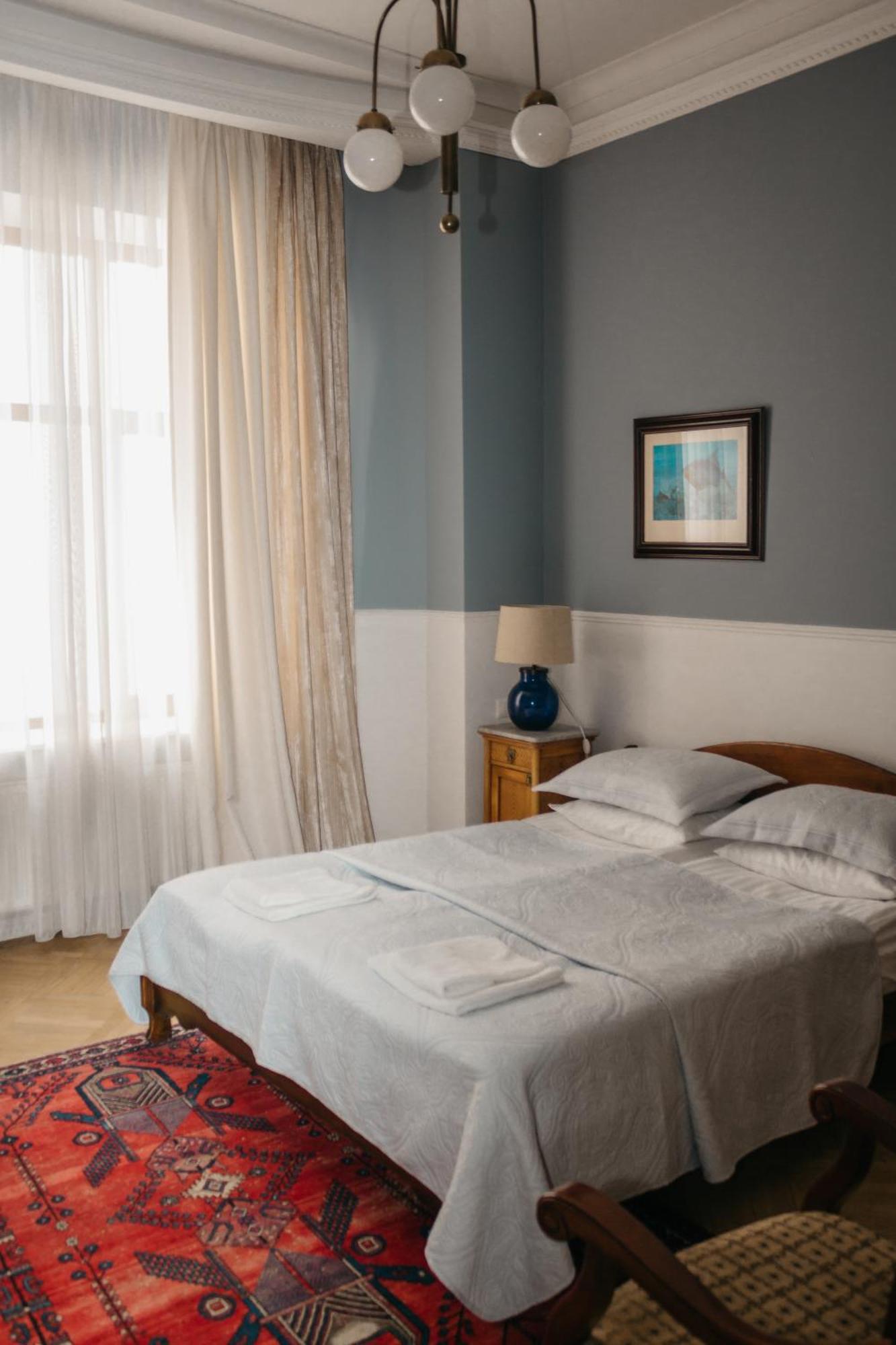 Hotel British Club Leopoli Esterno foto