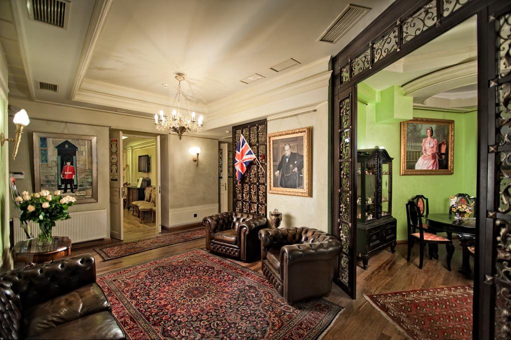 Hotel British Club Leopoli Esterno foto
