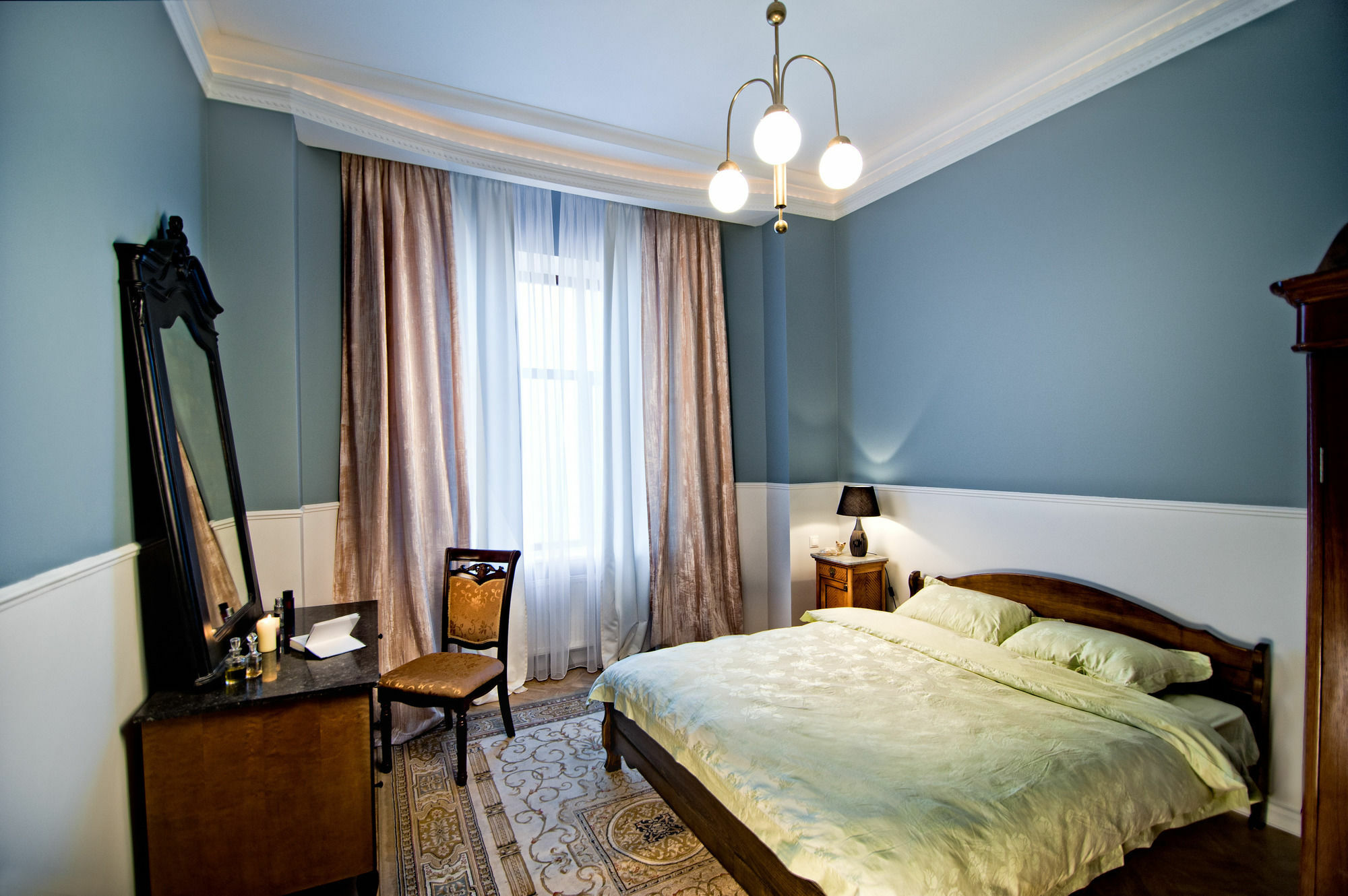 Hotel British Club Leopoli Esterno foto
